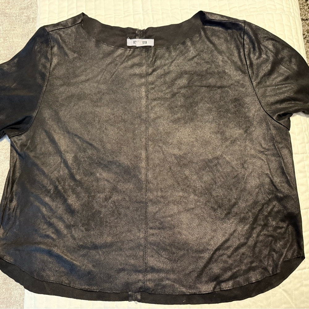 Black shimmer tshirt from BB Dakota